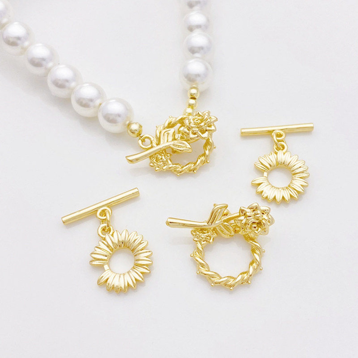 Rose Gold Bracelet - 14K Gold Plated Small Daisy Rose