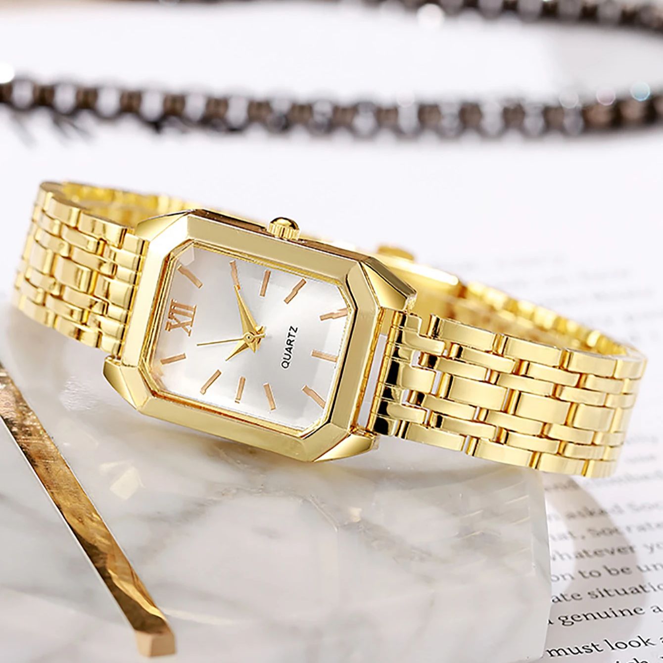 The lady's compact quartz watc - đánh giá và giá Jewelry Clasp Watches